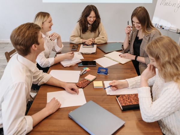 budowanie solidnych fundamentow finansowych